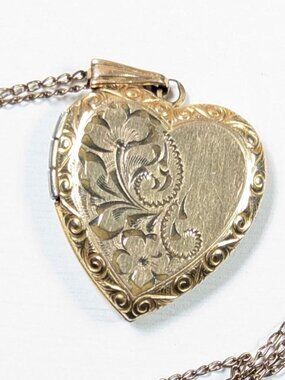 Vintage Heart shaped photo locket, L.S.Co 1/20 12K gold filled
